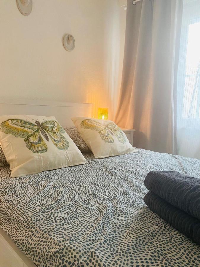 Joli Appartement Intra-Muros Aviñón Exterior foto